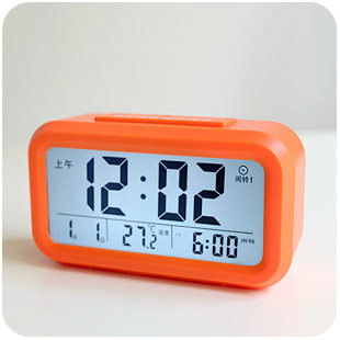 默默爱创意韩国床头夜光小闹钟智能电子钟静音聪明钟学生懒人闹表