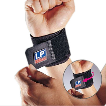 欧比护具护腕高透气可调整式羽毛球网球网球举重LP753CA运动护腕