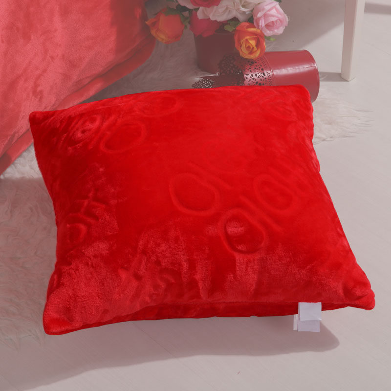 合雨珊瑚绒靠垫抱枕套超柔办公室创意午睡靠枕法兰绒腰枕1个正品