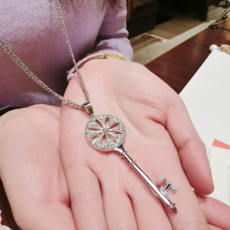 包邮韩国韩版饰品百搭水钻钥匙装饰项链挂链 时尚配饰长款毛衣链