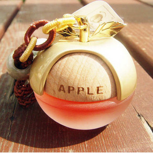 正品雅佰发 可爱水晶汽车吊饰 高档精油香水挂件 车内挂饰装饰品