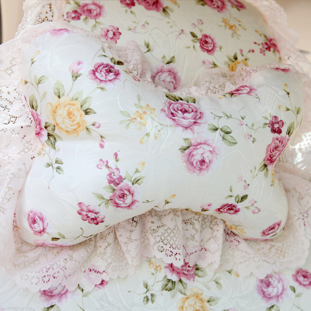 奥特莱芙花汀公主蕾丝汽车用头枕 头靠骨头枕 韩国可爱护颈枕对装